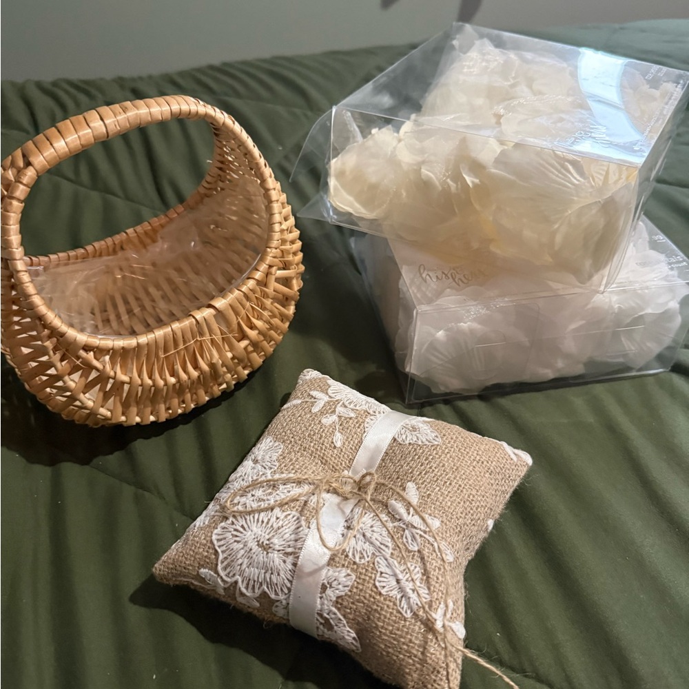 Wicker Basket and Burlap Pillow Set